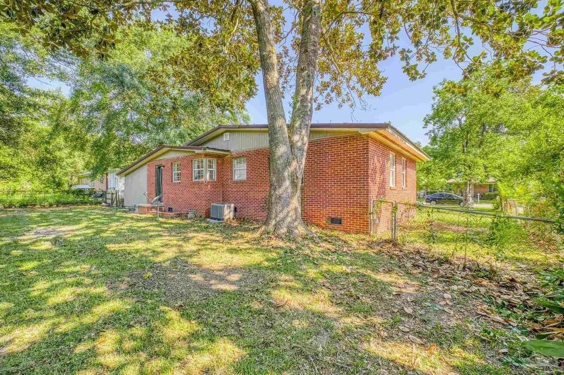 Photo of 6431 Sellers Drive