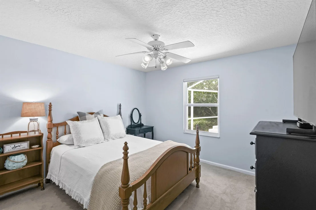 Photo of 274 Crane Point N