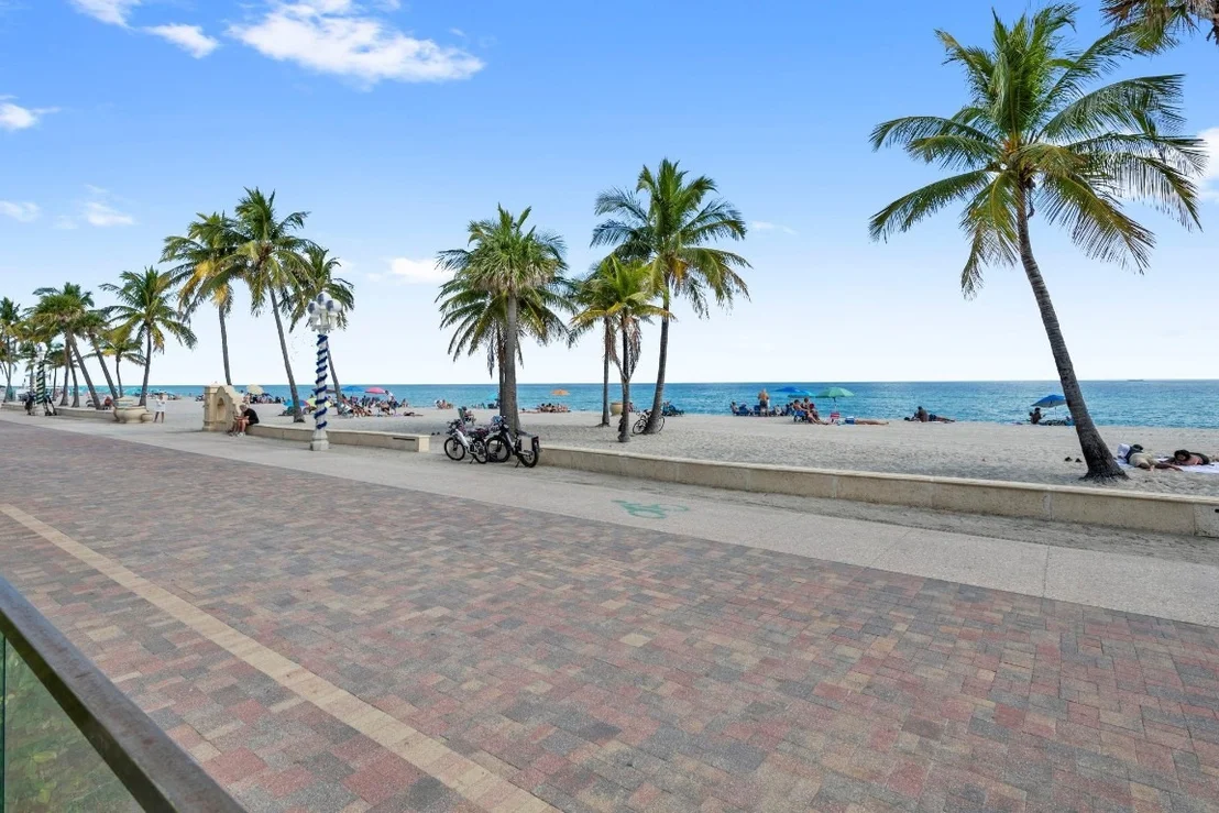 Photo of 2201 N Surf Road