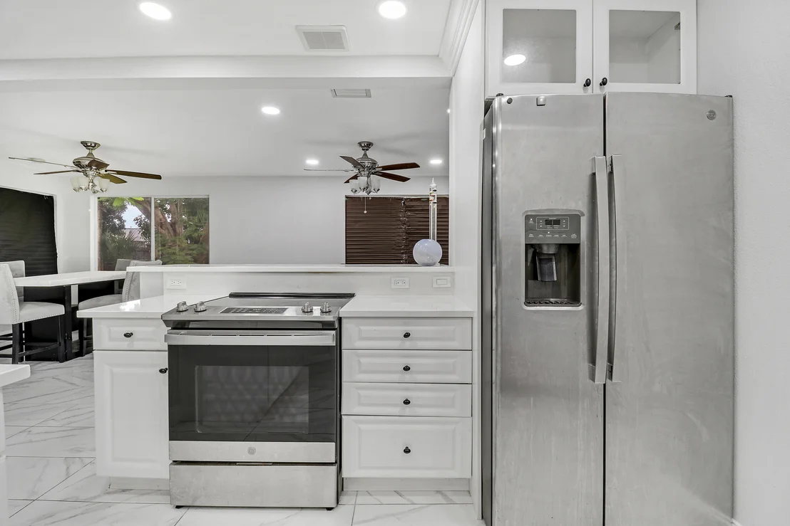 Photo of 935 Orange Drive