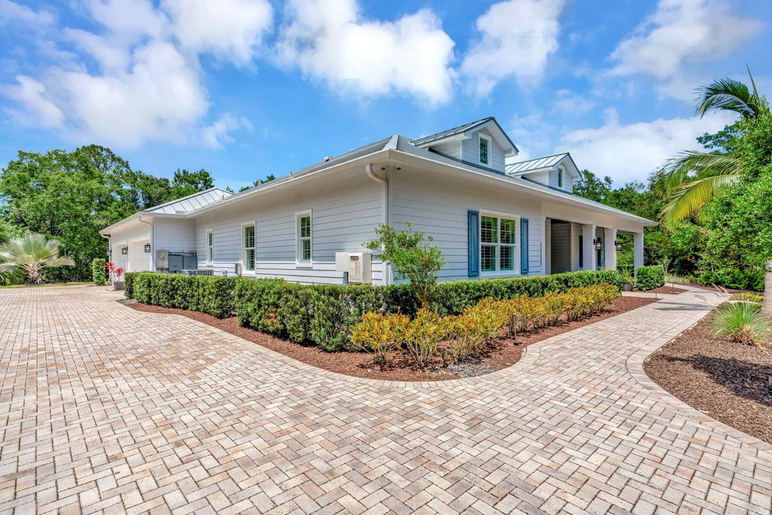 Photo of 10095 176th Lane N
