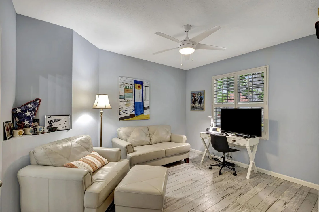 Photo of 271 Eagleton Estates Boulevard