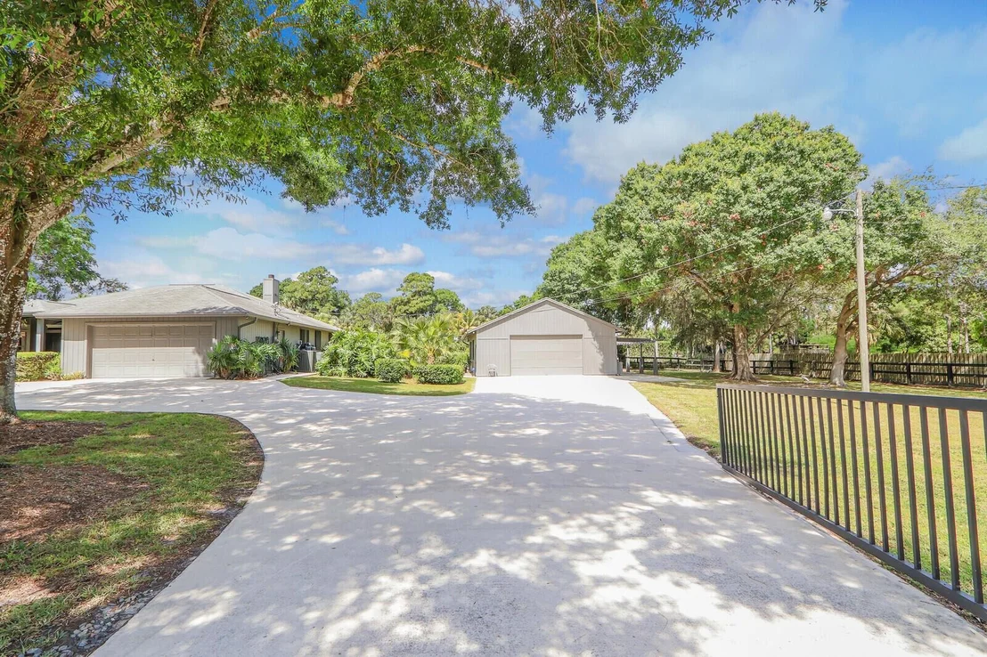 Photo of 18865 129th Terrace N