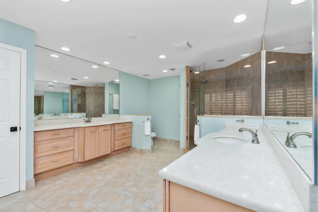 Photo of 490 Mars Way