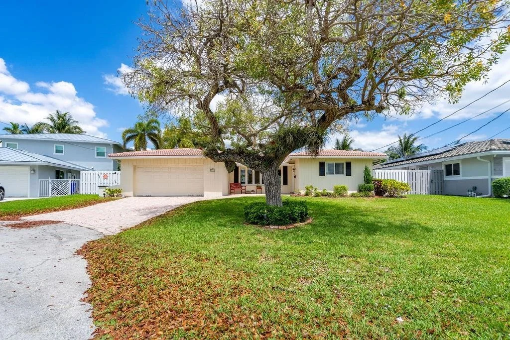 Photo of 571 SE 12th Street