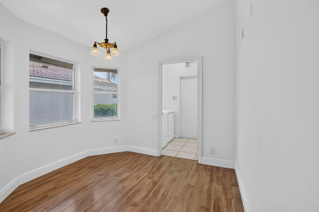 Photo of 7434 FALLS Road W