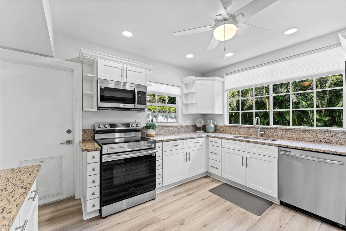 Photo of 233 Lake Terrace