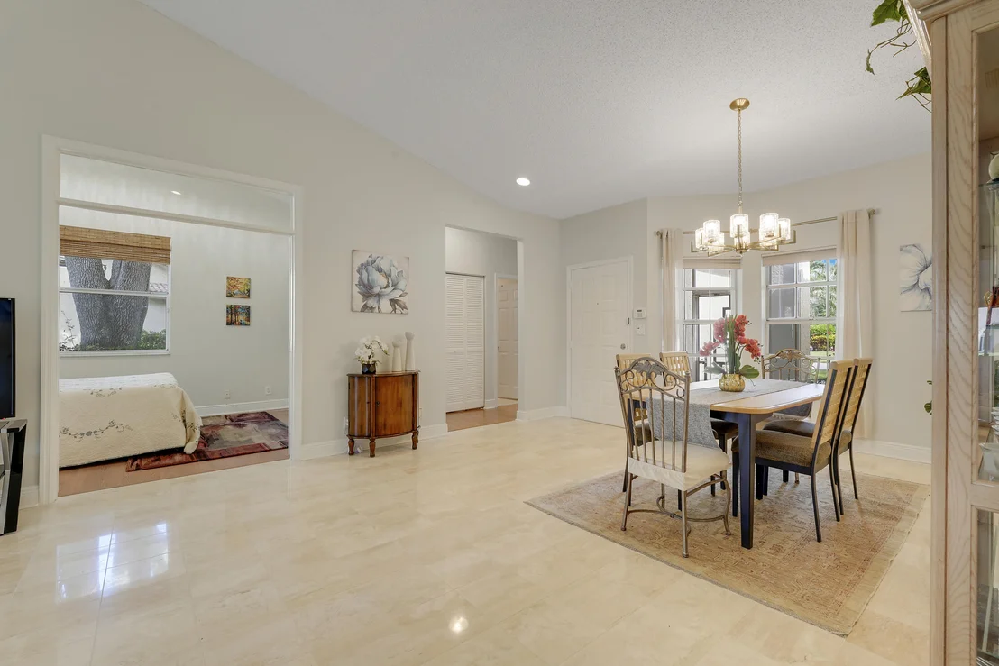 Photo of 7136 ASHFORD Lane
