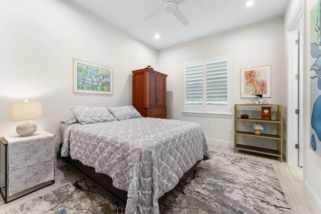 Photo of 2534 NE Evinrude Circle