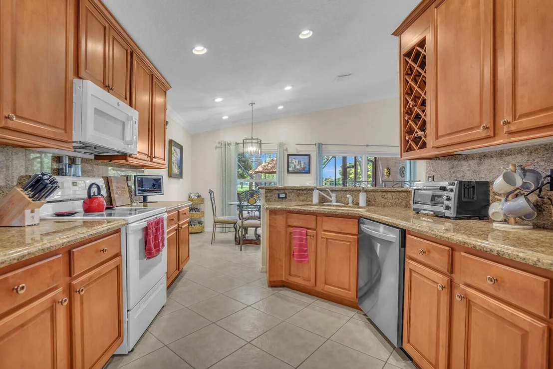 Photo of 12175 Roma Road