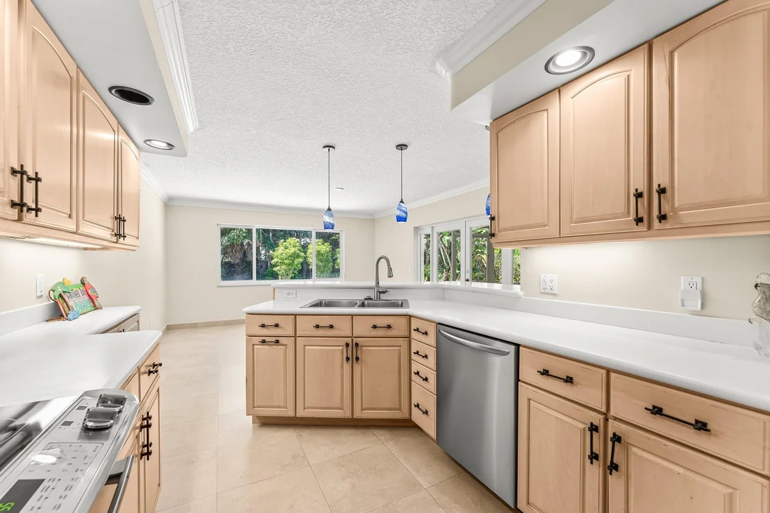 Photo of 2301 Banyan Road