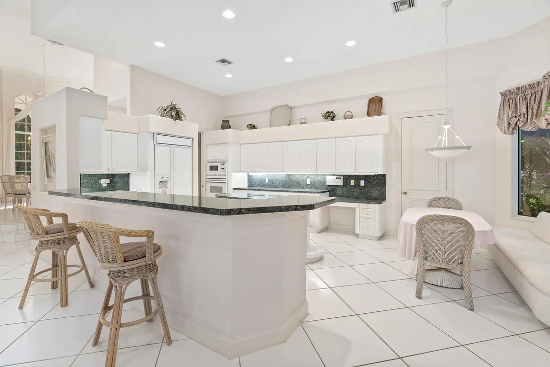 Photo of 540 Marbrisa Drive