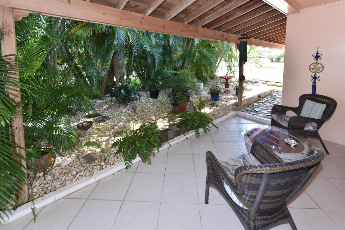 Photo of 1116 NE Oceanview Circle