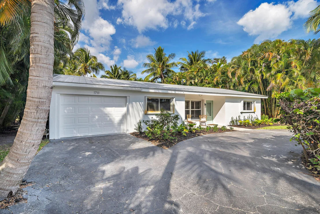 Photo of 1711 Gregory Road