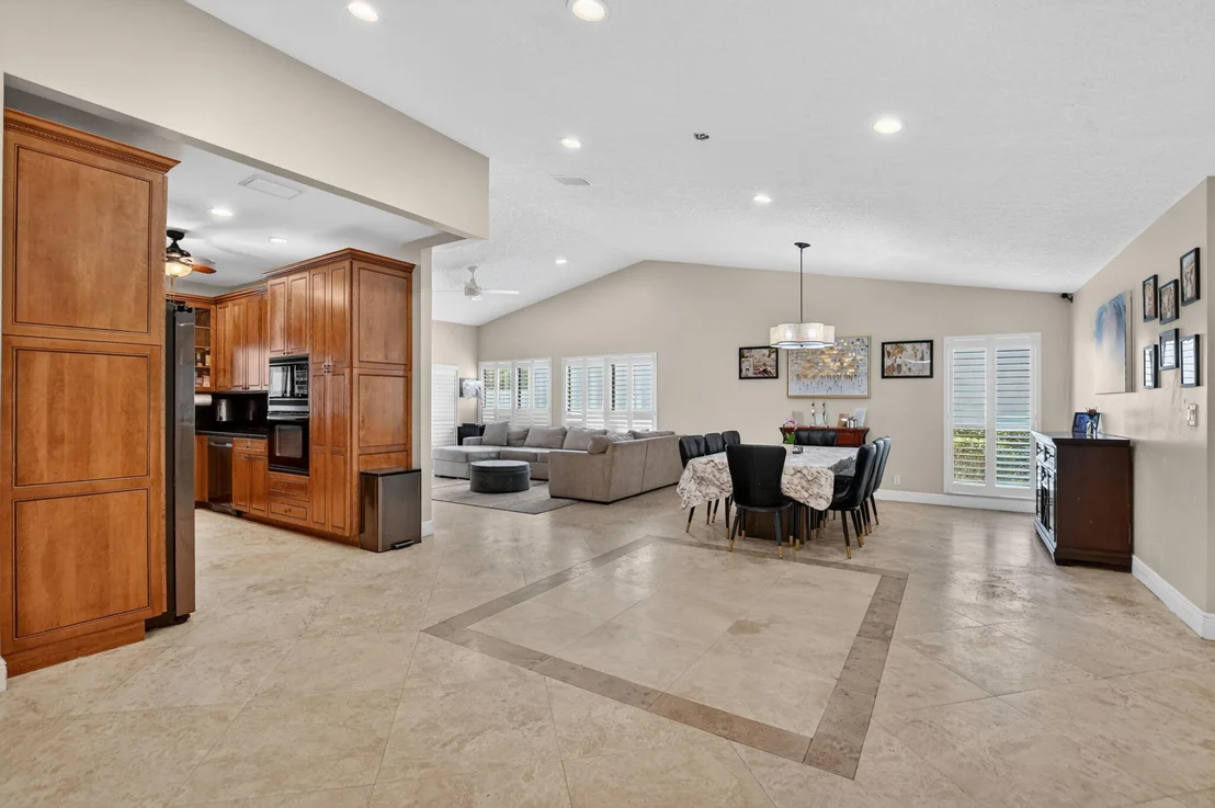 Photo of 6790 Jardin Place