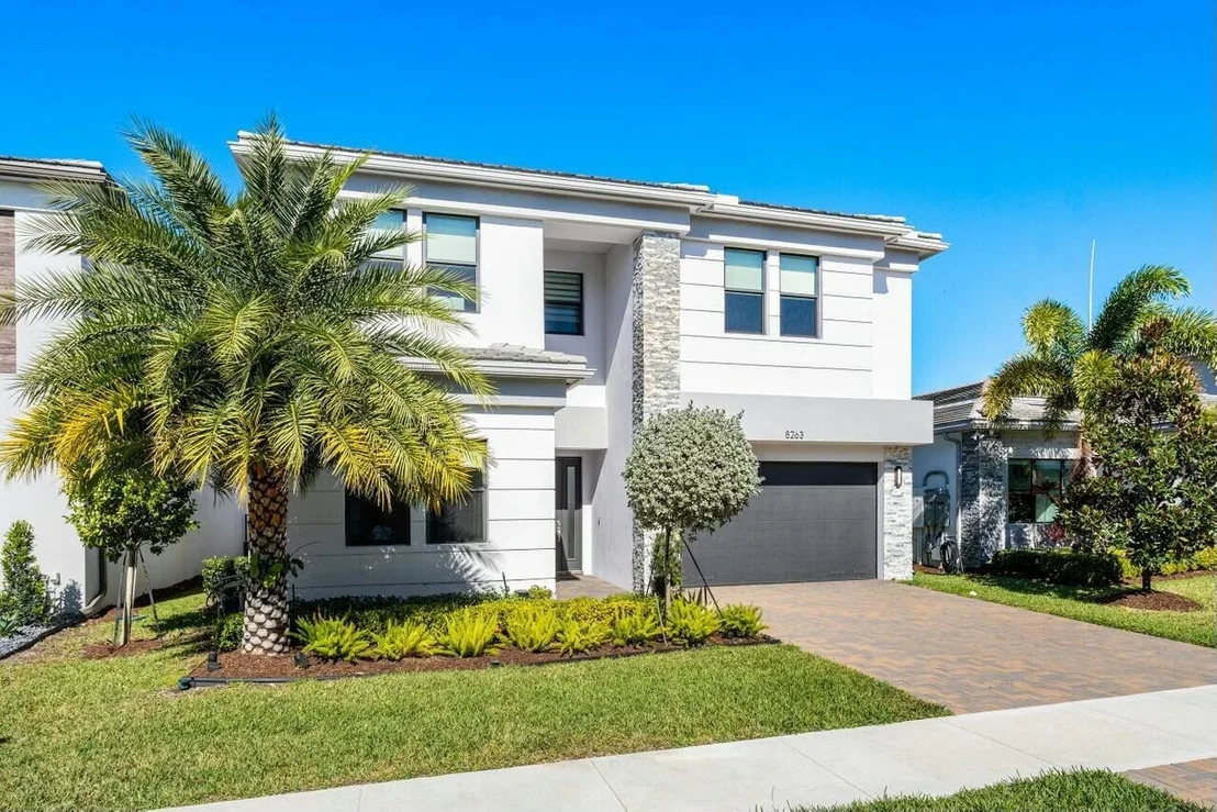 Photo of 8263 Oceanus Drive