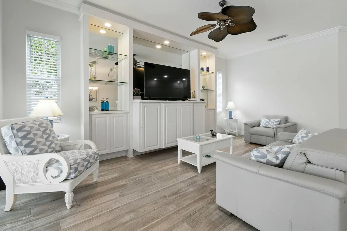 Photo of 196 Barbados Drive