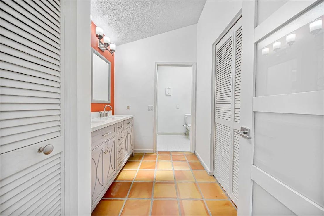 Photo of 6087 Bay Isles Drive