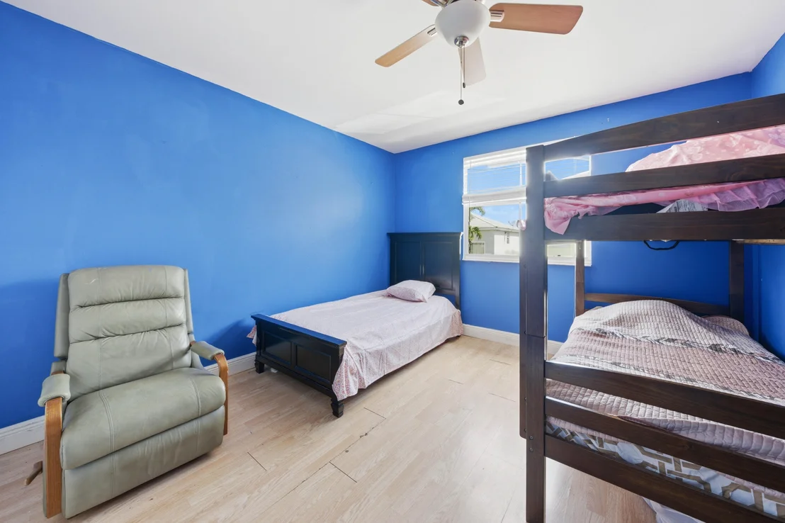 Photo of 6582 Bayfront Drive