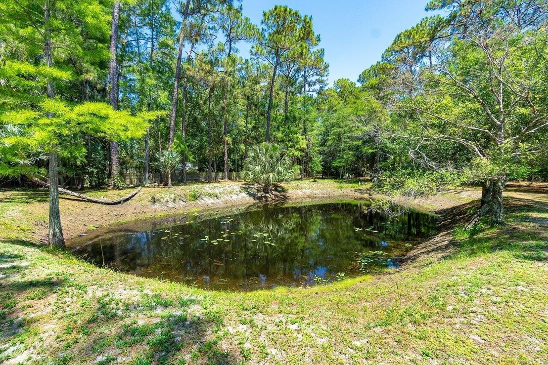 Photo of 15094 Timberlane Place