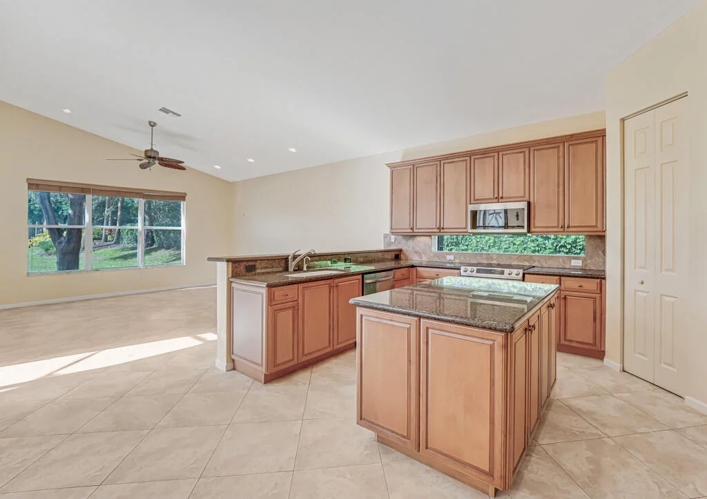 Photo of 7903 Ferndale Bend Drive