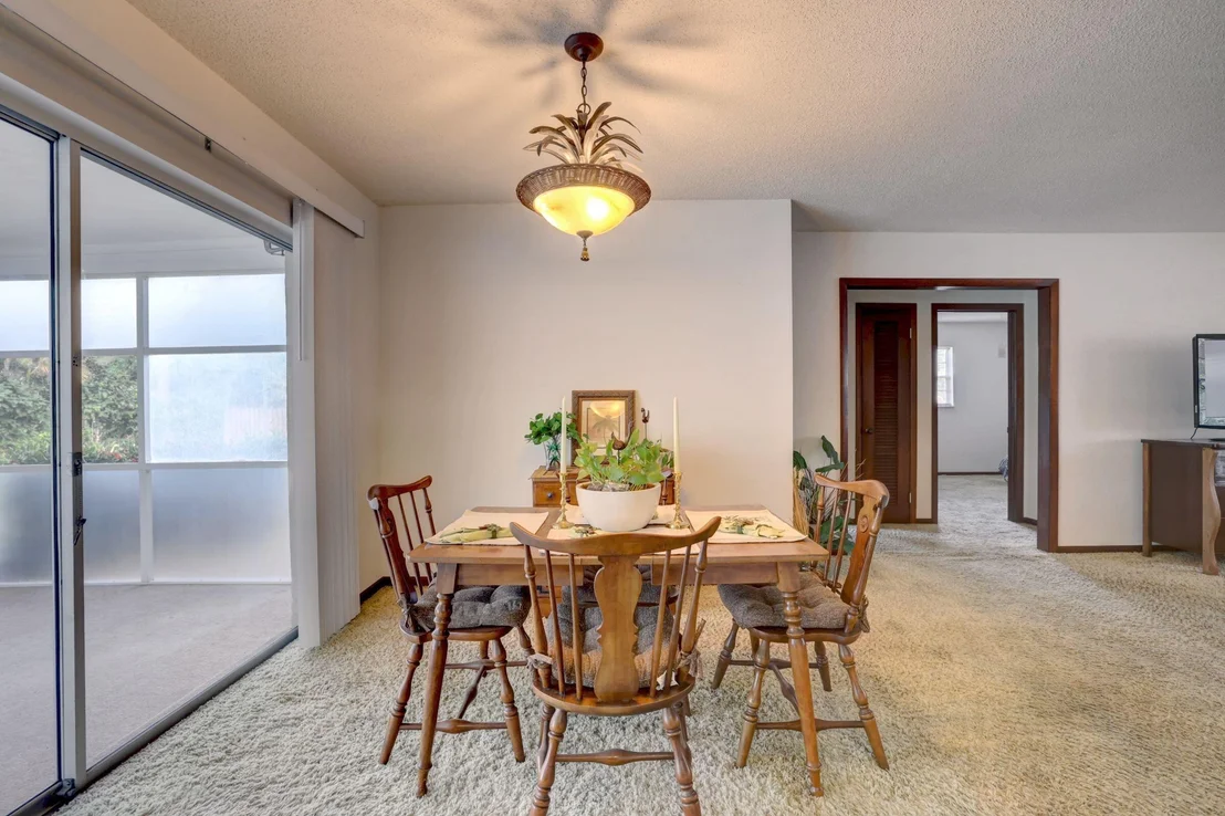 Photo of 1121 SE 10th Street