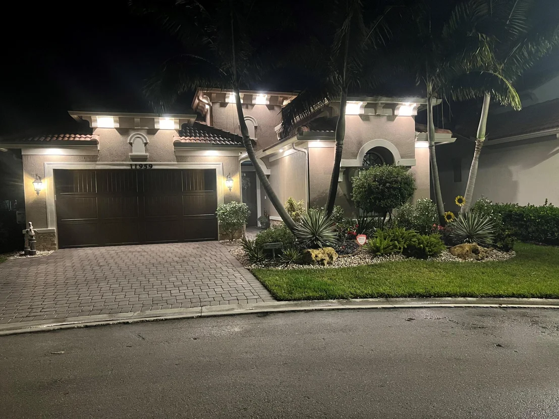 Photo of 11959 Leon Circle N
