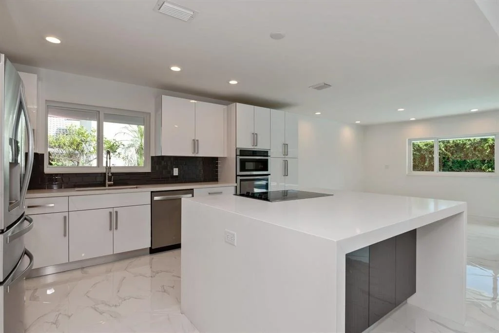 Photo of 3936 Live Oak Boulevard N