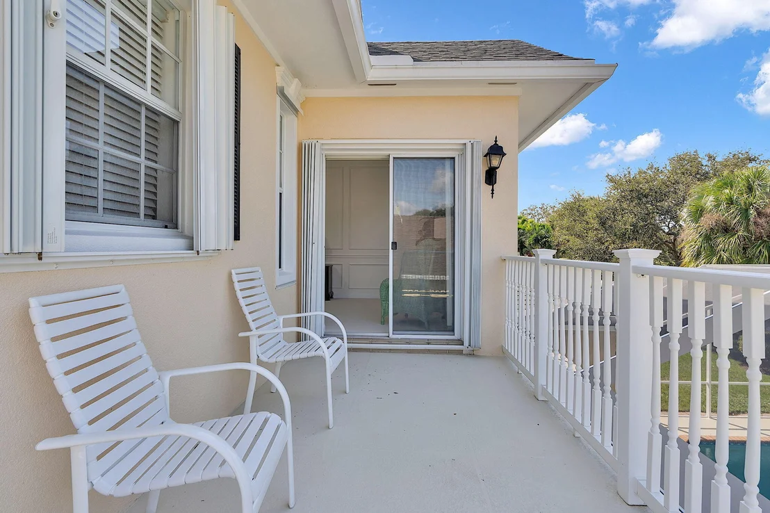 Photo of 216 Barbados Drive