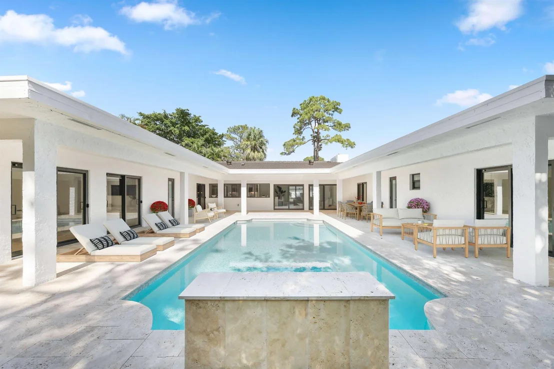 Photo of 6794 Giralda Circle