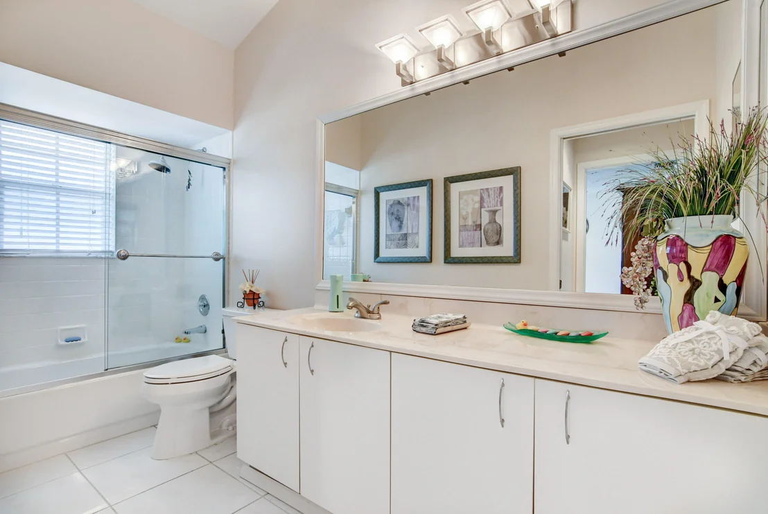 Photo of 6081 Bluegrass Drive