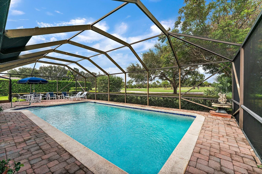 Photo of 138 SE Turtle Creek Drive