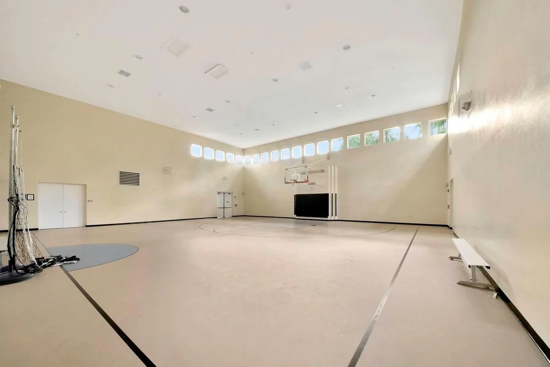 Photo of 2735 Shaughnessy Drive