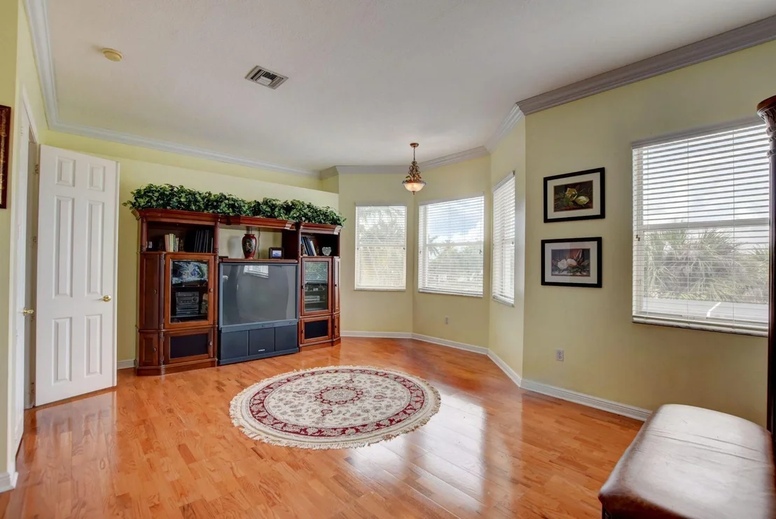 Photo of 2146 Bellcrest Circle