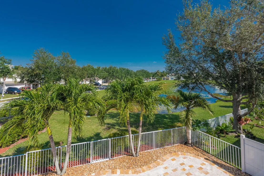 Photo of 6869 Hendry Drive