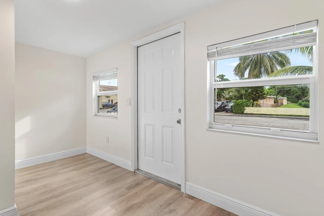 Photo of 413 N E Street
