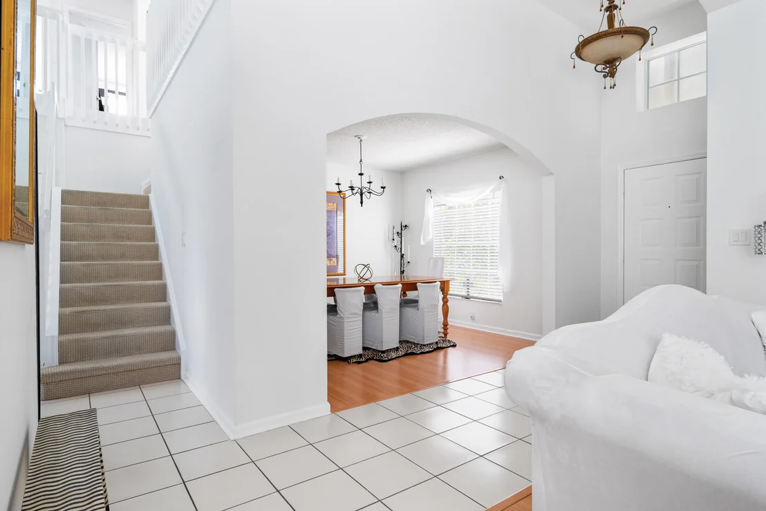 Photo of 1015 Fairfax Circle W