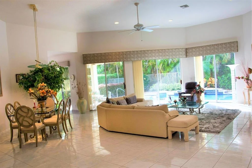 Photo of 7602 La Corniche Circle