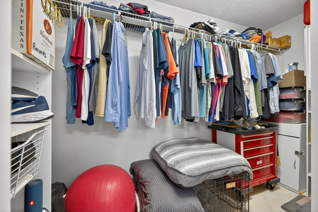 Photo of Unit 607 at 5440 N Ocean Drive
