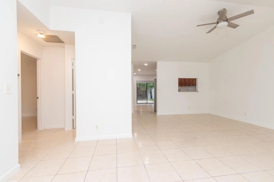 Photo of 5790 Ithaca Circle E