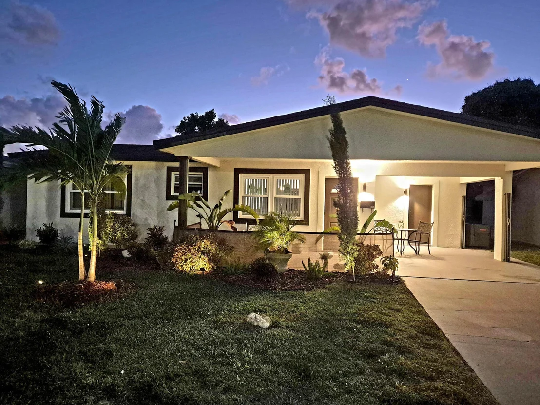Photo of 1015 NW 68th Avenue