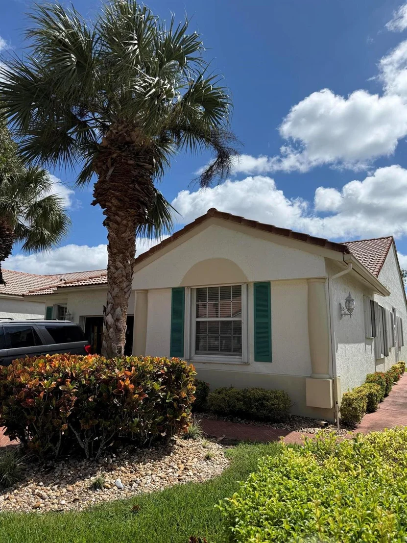 Photo of 6252 Heliconia Road