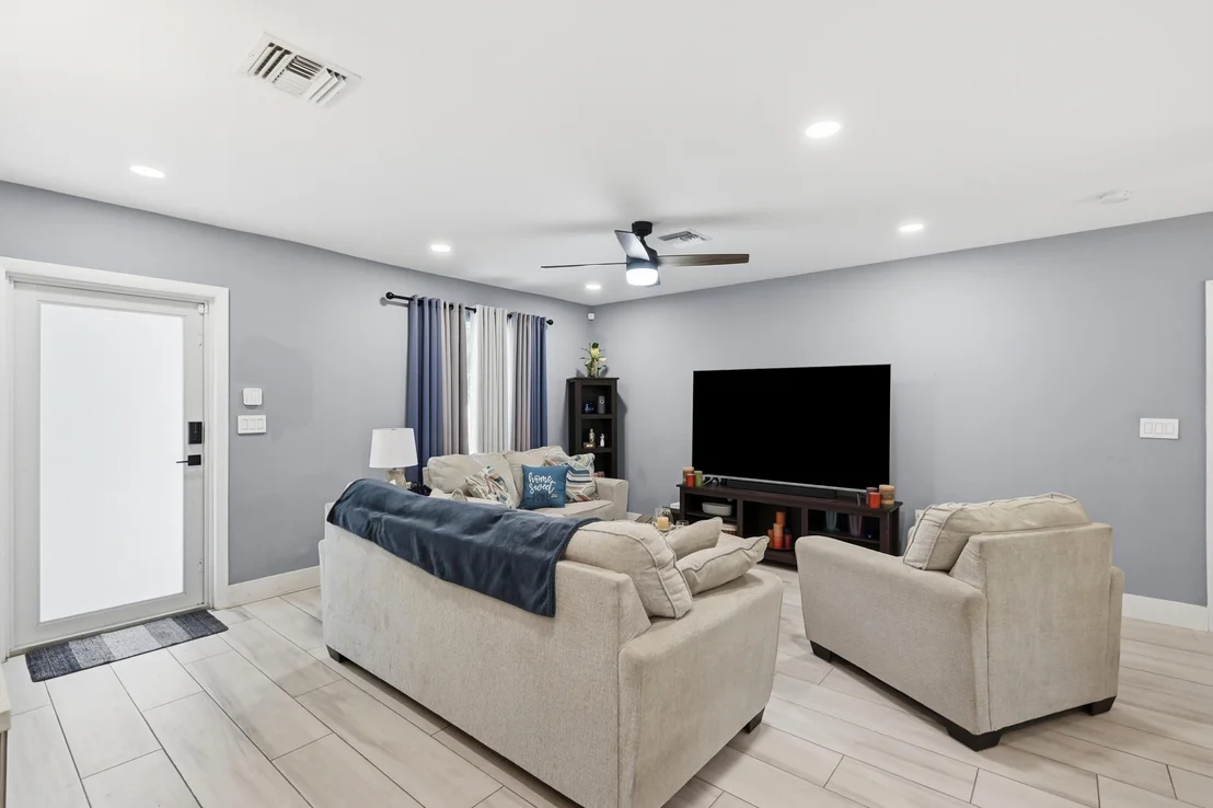 Photo of 141 SE 8th Street