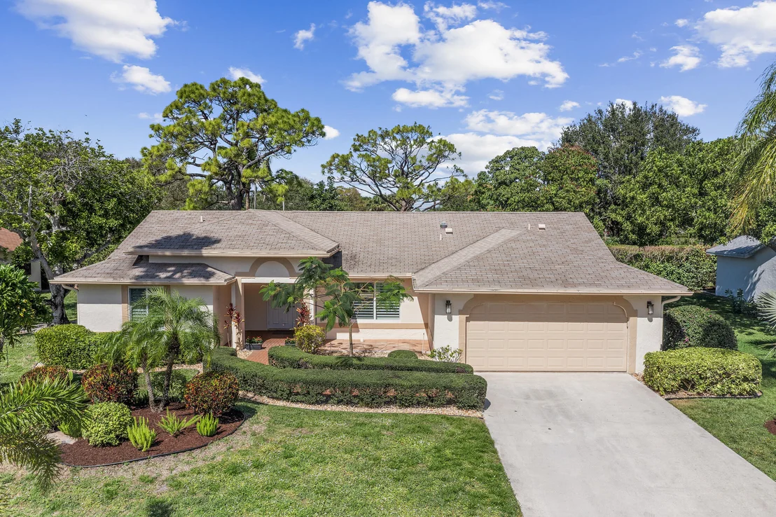 Photo of 2685 Riviera Drive