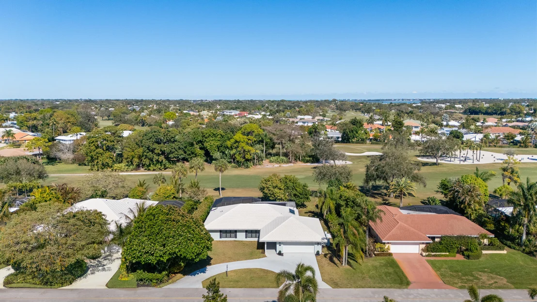 Photo of 2831 SE Fairway W