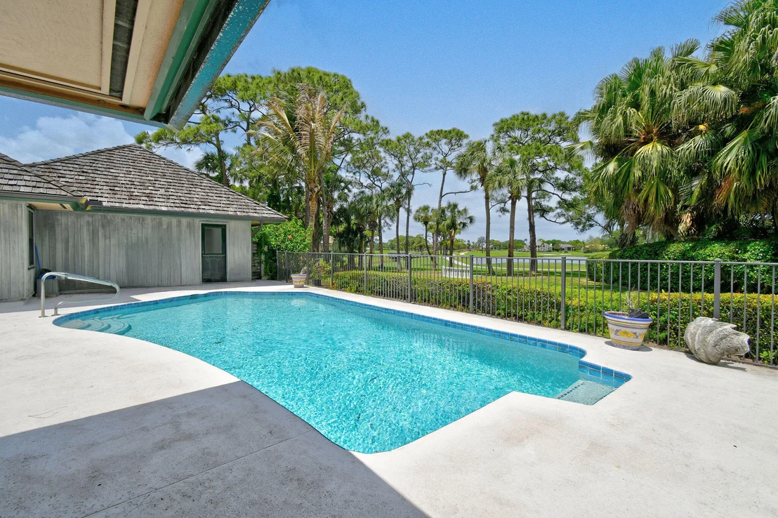 Photo of 6980 SE Winged Foot Drive