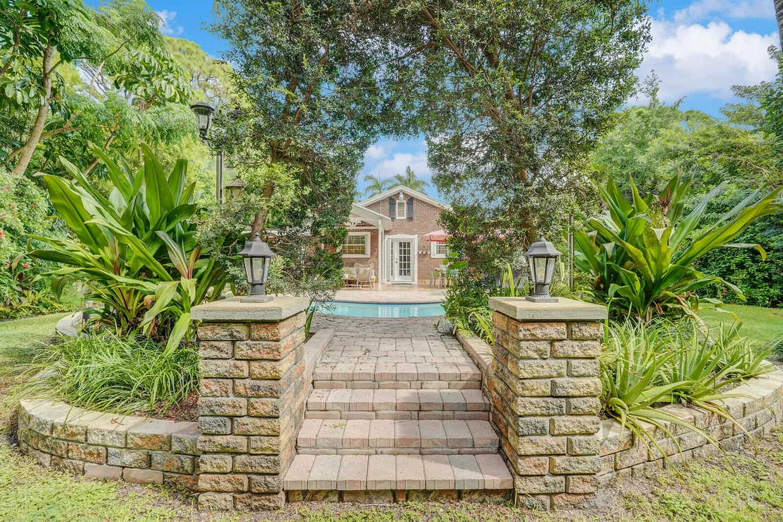 Photo of 312 Hugh Street