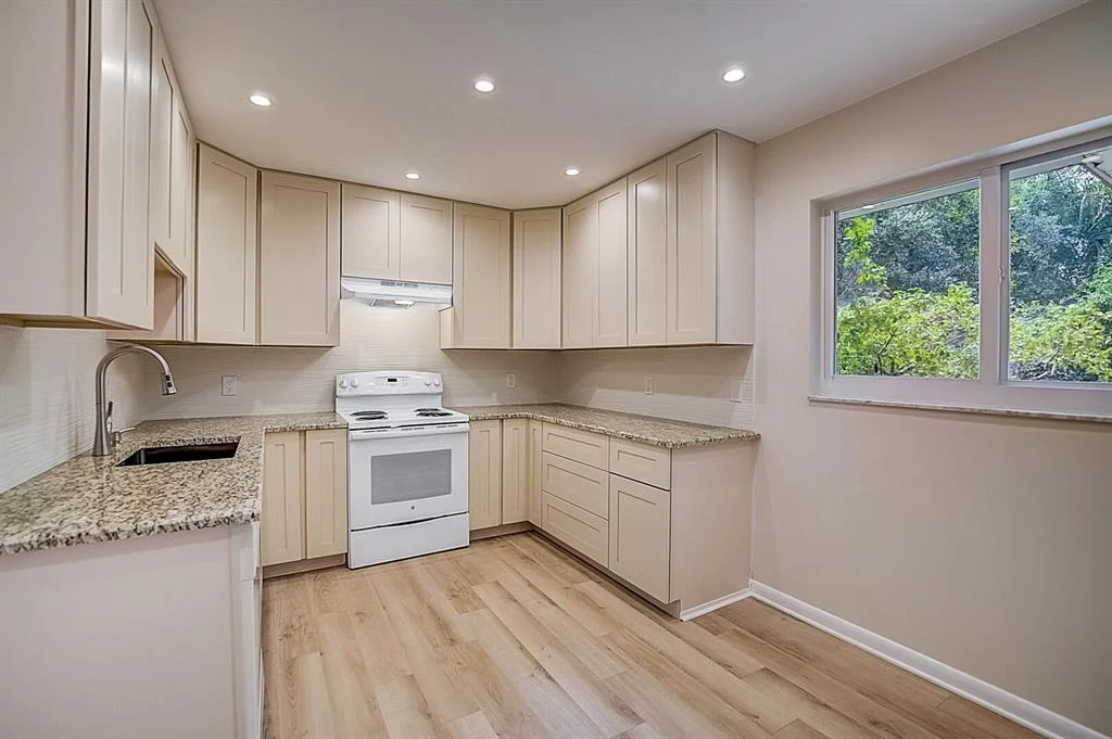 Photo of 6817 Eastview Drive