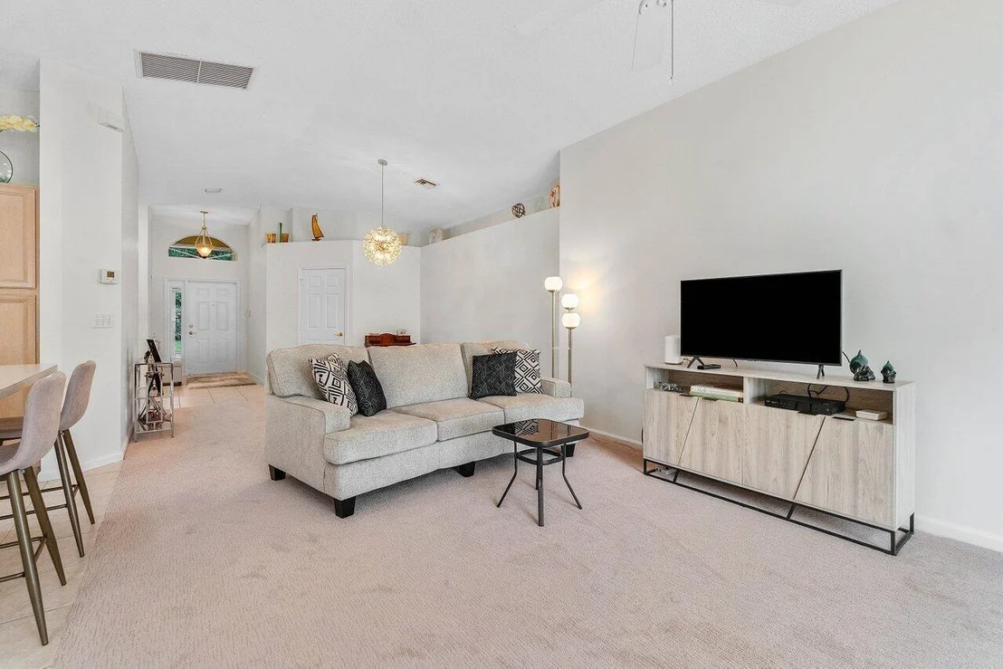 Photo of 5470 Grande Palm Circle