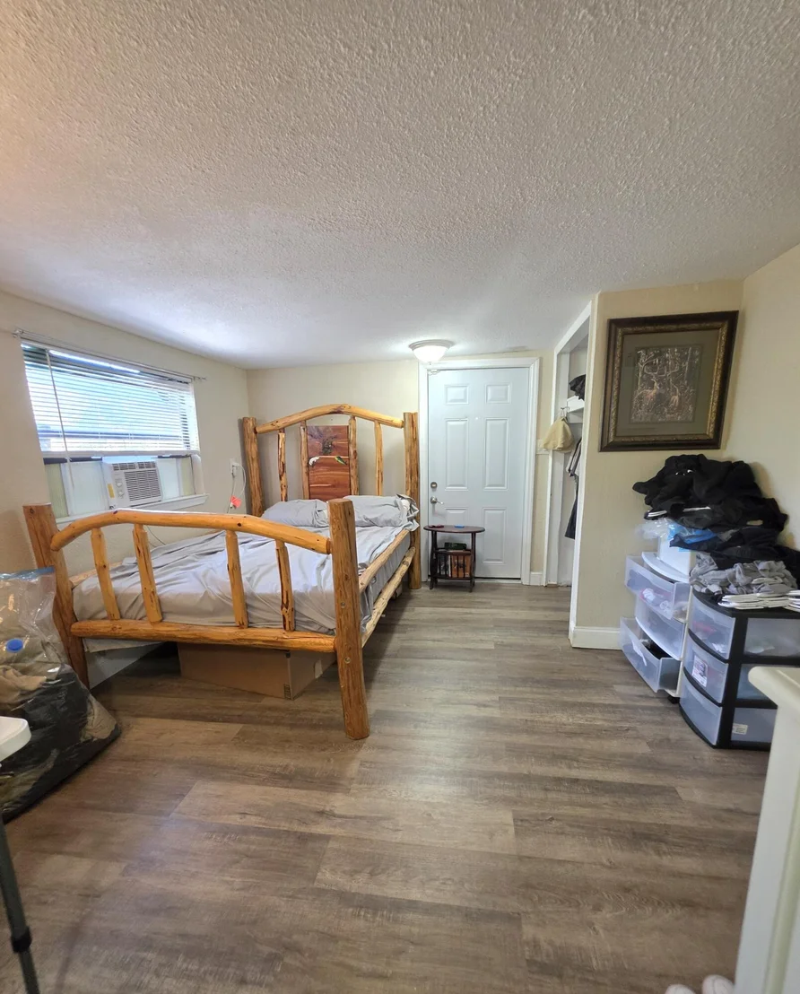 Photo of 2922 SE 28TH Street
